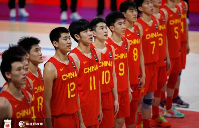 仍需努力！U17中国男篮全队出现16次失误 对手菲律宾仅8次